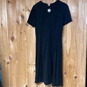 Vintage 70s-80s Lady Carol of New York black cocktail dress with jewel broach